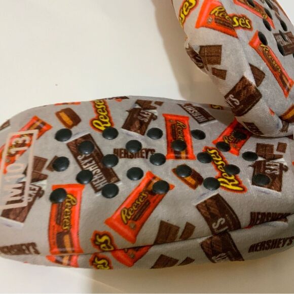 HERSHEY'S Sock Slippers For KIds, Reese's Peanut Butter Cup Candy Bar Print - Picture 4 of 5
